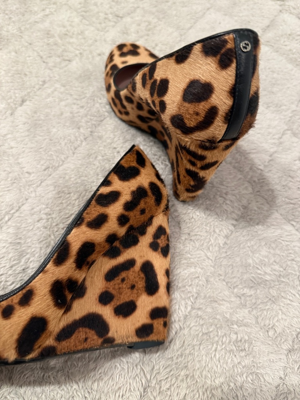 Gucci Leopard Calf Hair Pumps in Tan, Black & Pink - Picture 8 of 9